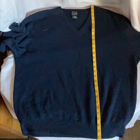 Jos A Bank Men’s Navy Cashmere Sweater - Picture 7 of 8